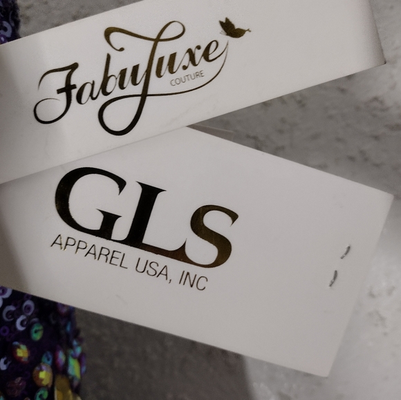 Beautiful formal  Fabuluxe purple dress - Picture 5 of 9